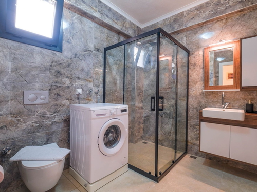  gece  -  Kasım
  | Fethiye Seydikemer'de Doğa Manzaralı 4 Kişilik Villa: Aileler ve Balayı Çiftleri İçin İdeal